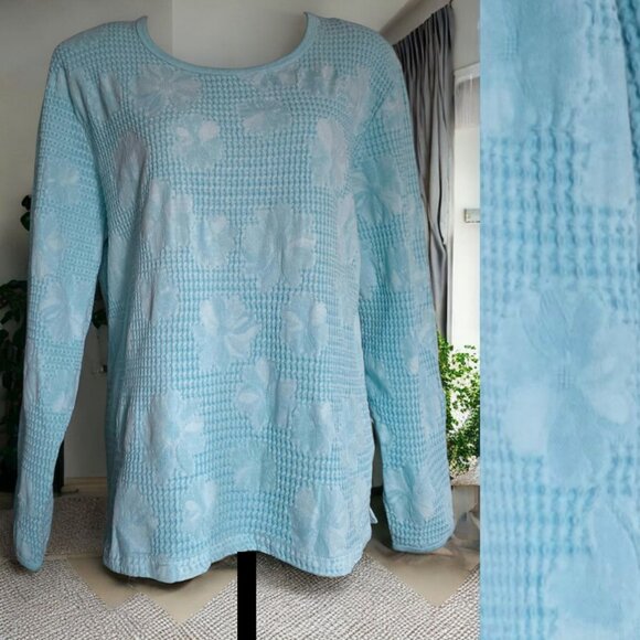 FOCUS (lg) Mint Green/Distressed Knit Floral Long Sleeve Crew Neck Top - Picture 1 of 8